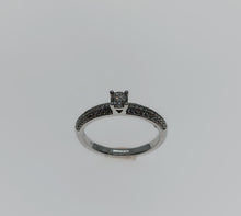 Cargar imagen en el visor de la galería, ANILLO ORO BLANCO 1ª LEY 18 KTES Y DIAMANTES 144453BS