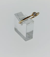 Cargar imagen en el visor de la galería, ANILLO ORO 1ª LEY 18 KTES F-406