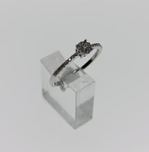 Cargar imagen en el visor de la galería, ANILLO ORO BLANCO 1ª LEY 18 KTES Y DIAMANTES 470-00042